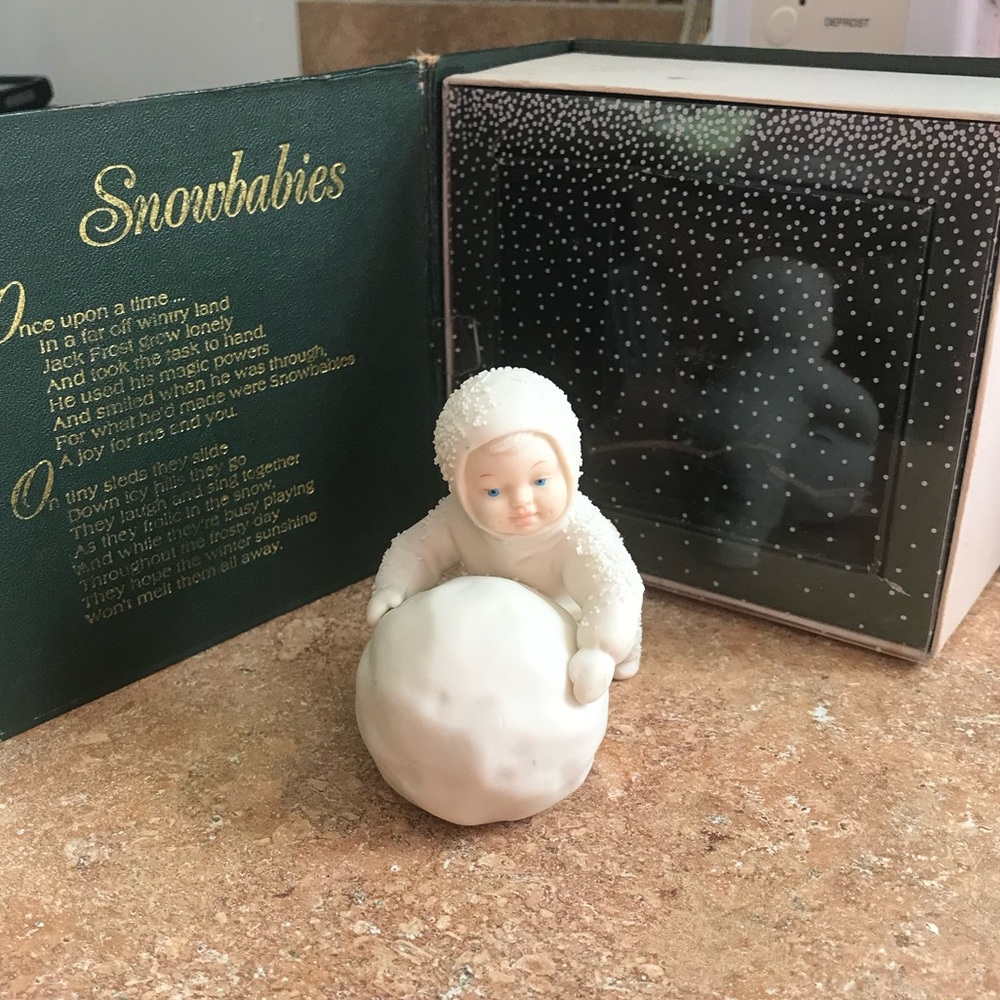Vintage 1986 Dept 56 SNOWBABIES "I'm Making Snowballs" w/ Box